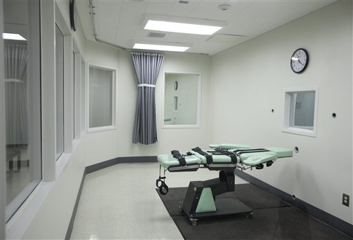 Foto tomada el 21 de septiembre del 2010 de la sala donde se aplica la pena de muerte en la cárcel de  San Quentin en California. El uso de la pena de muerte ha disminuido en Estados Unidos. (AP Photo/Eric Risberg, File)
